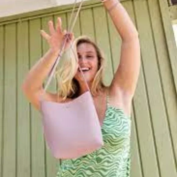 NWT Samara Medium Shoulder Bag - Picture 1 of 2